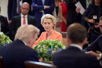 Ursula von der Leyen a discutat cu Trump despre atacul rus asupra reprezentanței UE din Ucraina /Putin trebuie să (…)
