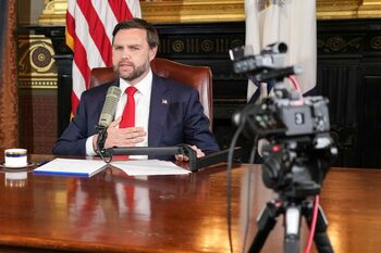 J.D. Vance a găzduit un episod al emisiunii lui Charlie KIRK, la Casa Albă. „Extremismul de stânga”, acuzat pentru (…)