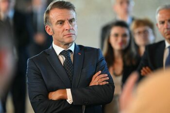 Întâlnirea convocată de Macron a fost un EȘEC. Marine Le Pen: „O întâlnire a negustorilor de covoare”