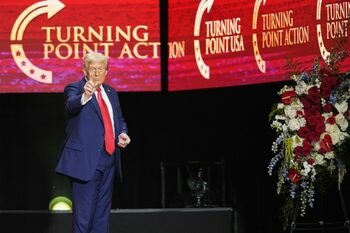 Donald Trump îl consideră pe Charlie Kirk „MARTIR al libertății” și „patriot” /„Salvăm națiunea”