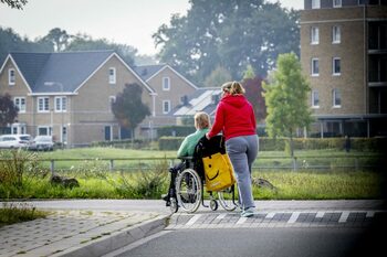 Un italian a făcut greșeala vieții, după ce s-a îndrăgostit de badanta mamei sale. Ce s-a întâmplat apoi