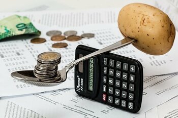 Inflația anuală explodează în iulie și ajunge la 7,8%. Fructele și energia electrică, campioane la prețuri