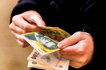 Trucul prin care poți să contracarezi efectele stresului financiar