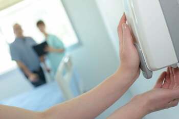 Schimbare majoră în sistemul medical! A apărut cabinetul unde pacientul vine și se consultă singur!