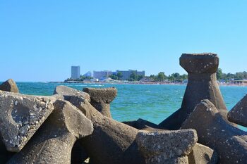Vacanță cu 50 de lei pe noapte, pe litoralul românesc! Vești bune pentru românii care merg în septembrie la mare