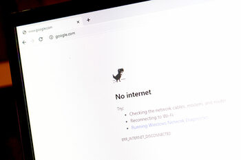 Talibanii au ÎNTRERUPT accesul la internet și telefonie în Afganistan. Regimul de la Kabul spune că vrea să oprească (…)