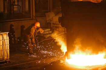 Prețurile la energie și importurile ieftine opresc producția combinatului ArcelorMittal Hunedoara. Sute de angajați, (…)