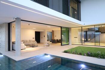 Tendințe actuale în utilizarea ușilor glisante în proiectele rezidențiale