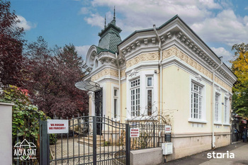 O vilă monument istoric din 1913, situată în centrul Capitalei, este scoasă la vânzare pentru 1,5 mil. euro pe Storia