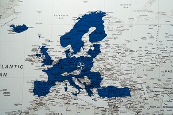 NATO speră la „flexibilitate” din partea SUA: „Trebuie să ne asigurăm, de asemenea, că Ucraina poate merge mai departe”