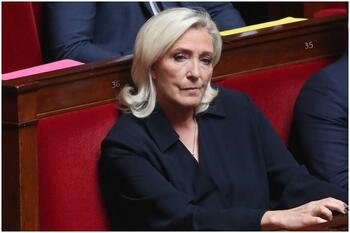 Marine Le Pen ameninţă că va răsturna guvernul Franţei, dacă premierul nu renunță la bugetul de austeritate