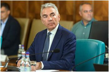 Dragoș Anastasiu: 