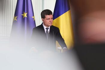 Nicuşor Dan îl recheamă pe Marius Lazurcă din calitatea de ambasador. Lazurcă, vehiculat ca posibil şef SIE