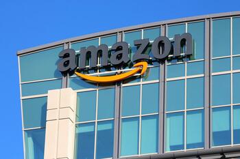Amazon concediază 14000 de angajaţi din birouri la nivel mondial. Vor fi înlocuiţi de AI