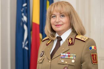 Cine este generalul Florentina Ioniţă-Radu, cercetată de DNA. Decorată de 4 ori de Iohannis şi Băsescu