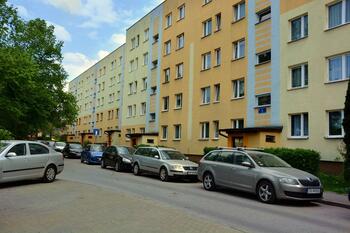 O braşoveancă a oferit 13.000 de lei/an pentru un loc de parcare licitat de primărie