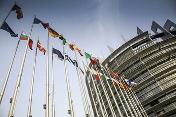 Reguli mai stricte pentru permisul de conducere, adoptate de Parlamentul European. Ce se schimbă