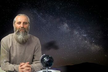 Tot ce trebuie să știi despre Orionide, explicat de astronomul Valentin Grigore. Zeci de tineri le observă la Astro (…)