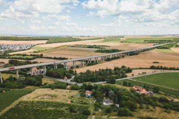 Ce ar trebui să cunoști dacă mergi cu mașina personală care transportă mai mult de șapte persoane prin Ungaria (P)