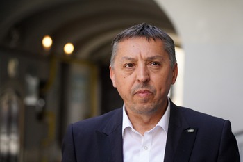 Crezi că ţi s-ar potrivi o meserie tehnică, dar nu te încântă varianta actuală a învăţământului profesional? Veşti (…)