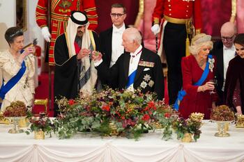Familia regală din Qatar deține mai mult din Londra decât Regele Charles. Ce „comori” ale Imperiului Britanic au (…)