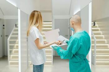 Locuri de muncă în domeniul sănătății în Olanda: Oportunități pentru profesioniștii străini