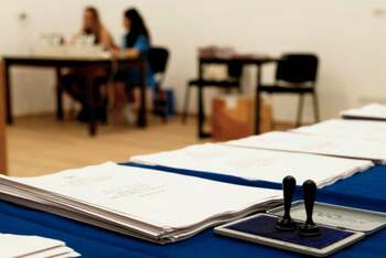 Sondaj. AUR scade din preferințele românilor! Care sunt partidele care ar ajunge la conducere daca duminică ar fi (…)