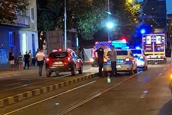 Accident pe Bulevardul Magheru din Oradea. O victimă după impactul dintre un moped și un autoturism