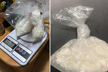 4 ani de închisoare pentru orădeanul care a furat un kilogram de „cristal” de la o tânără și a vrut să îl vândă (…)