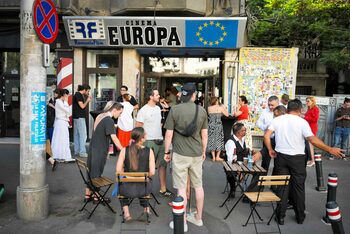 90 de ani de Cinema Europa. Ultimul cinema de cartier din București renaște #LocCuLoc, printr-un program amplu de (…)