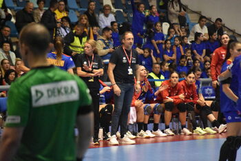 Handbal (f) / Ovidiu Mihăilă: „Cele două jocuri îmi dau încredere pentru viitorul naționalei!“