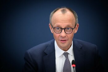 Guvernul german, prudent după summitul Trump–Putin. Londra, în pregătirea desfășurării unei „Forțe Multinaționale (…)