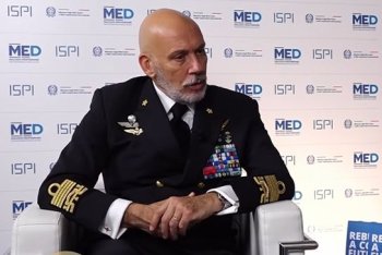 NATO ia în considerare adoptarea unei atitudini „mai agresive” împotriva războiului hibrid al Rusiei