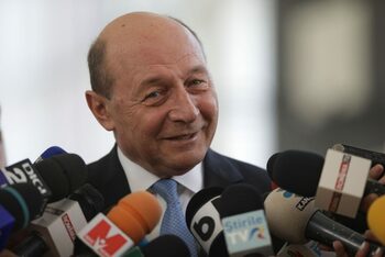 Traian Băsescu își recâștigă la CCR drepturile de fost președinte