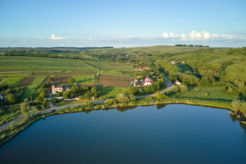 Lacul din Ungaria unde vin mai mulți turiști decât în toate stațiunile de pe litoralul românesc. Este cel mai mare (…)