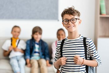 Back to school – cum să-ți pregătești copilul pentru întoarcerea la școală?