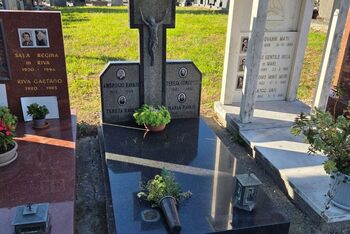 Ce mai fură românii din Italia: jumătate de tonă de cruci și statui din cupru dintr-un cimitir și 2.000 de colete de (…)