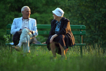 România avea la finalul lunii iunie 4,9 milioane pensionari şi o pensie medie lunară de 2.932 lei, în creştere cu (…)