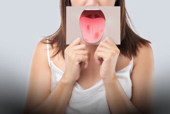 Ai un miros neplăcut chiar și după periaj? 7 motive reale și ce poți face