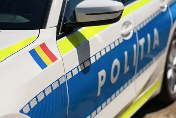 Tragedie la Oradea: un bărbat de 34 de ani a murit după ce a căzut de la etajul 5 al unui bloc