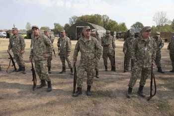 Ministrul Apărării dă semnalul: România are nevoie de mai mulți oameni în uniformă