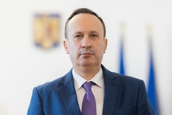 Critici în coaliție! Fost ministru de Finanțe, Adrian Câciu cere introducerea impozitului progresiv