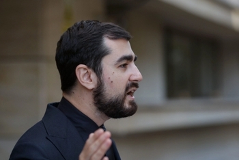 Claudiu Năsui (USR), după ultima măsură a guvernului Bolojan: Nu e criză chiar pentru toți. Pentru șmecheri banii (…)