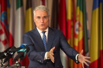Pîslaru avertizează părinții că rămân fără banii pentru rechizite și materiale școlare: Trebuie acțiune imediată!