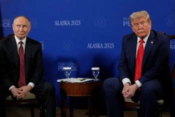 'S-a ivit o lumină la capătul tunelului' - Vladimir Putin mizează pe Donald Trump după întâlnirea din Alaska / (…)
