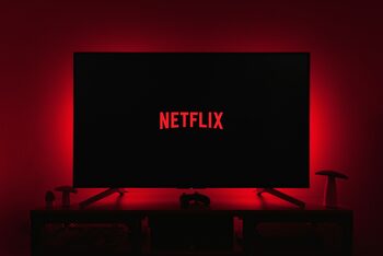 Platforma Netflix are o nouă funcție: spune-mi ce zodie ai și îți voi spune ce serial să urmărești