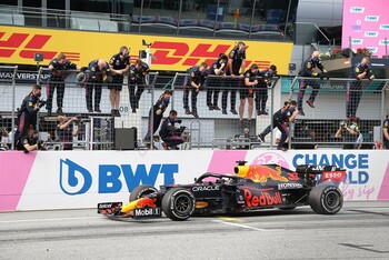 Cutremur în Formula 1: Christian Horner, concediat de Red Bull după două decenii în fruntea echipei. Laurent Mekies (…)