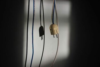 Un studiu dezvăluie o legătură între expunerea la lumina artificială pe timpul nopţii şi depresie