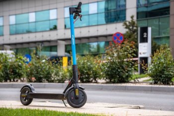 RCA pentru trotinete și biciclete electrice în România – când este obligatorie asigurarea, pe ce criterii și la ce (…)