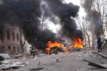 Atac rusesc asupra unui centru comercial din Ucraina. Doi morţi şi numeroşi răniţi